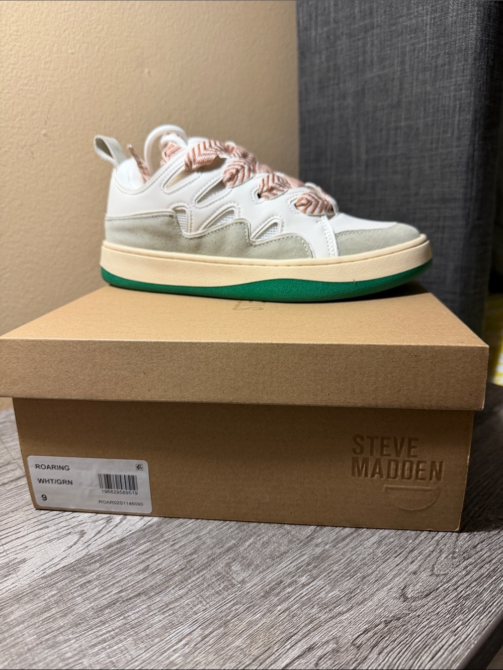 Steve Madden Woman’s White, Green & Pink Low-Top Sneakers